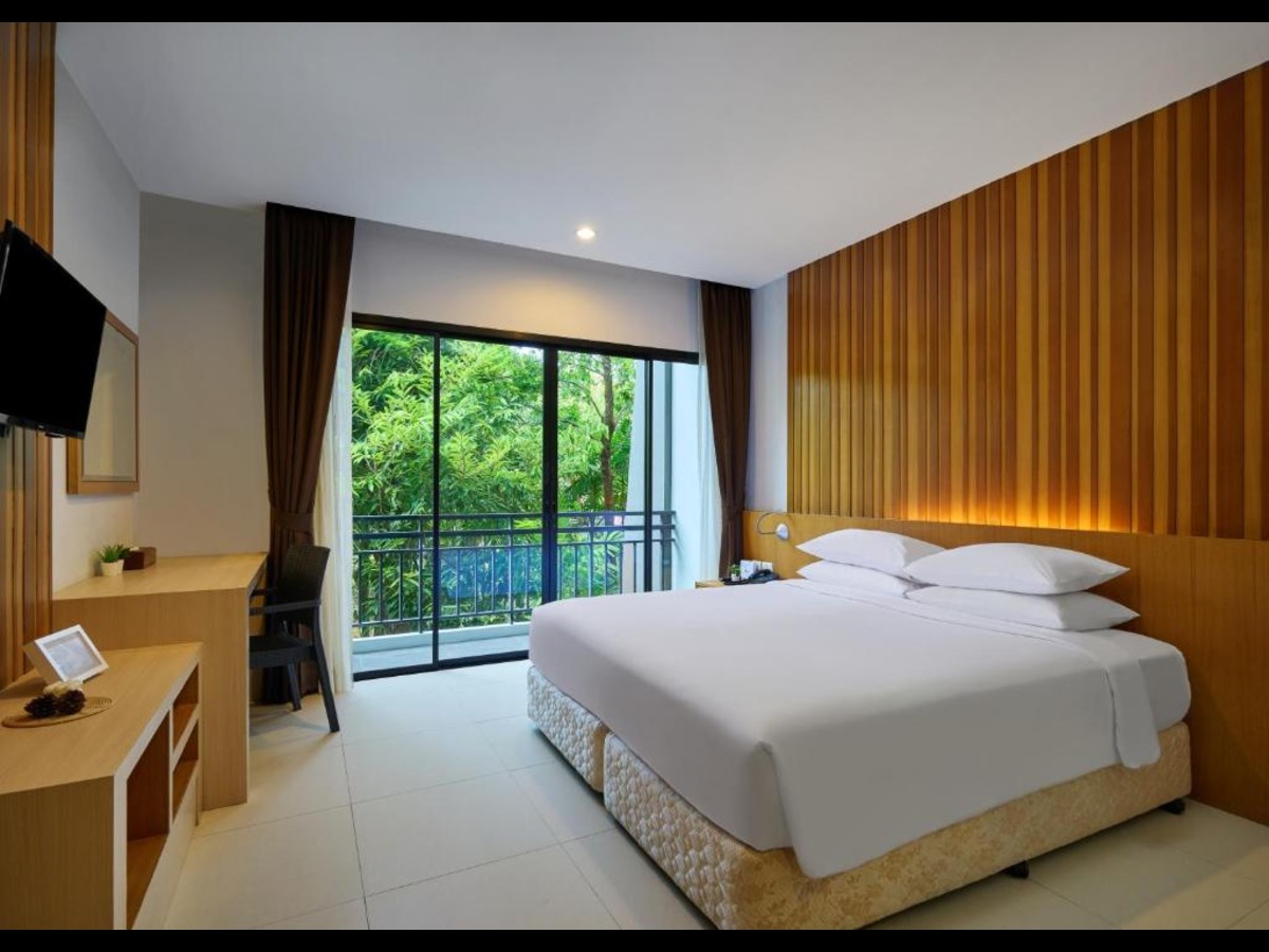 Nai Yang Beach Resort and Spa